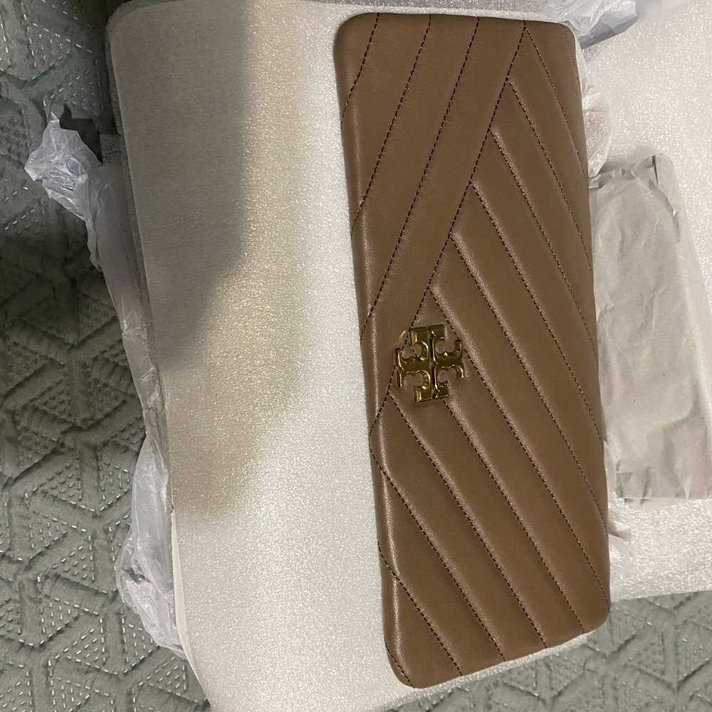 NWT authentic Tory Burch Bag